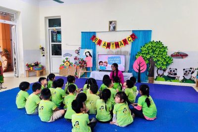 Trường mầm non Lam Hạ tổ chức các hoạt động chào mừng kỷ niệm 43 năm ngày Nhà giáo Việt Nam (20/11/1982 – 20/11/2025)